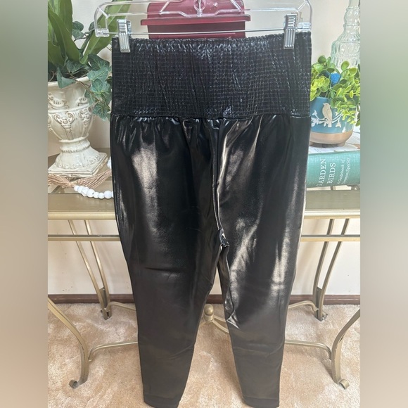 LITA by CIARA Black Liquid Faux Leather Leggings Smocked Waistband NWT Sz 10 - Picture 9 of 9